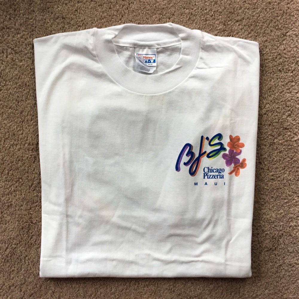 Vintage ‘94 BJ’s Chicago Pizzeria Maui T-shirt